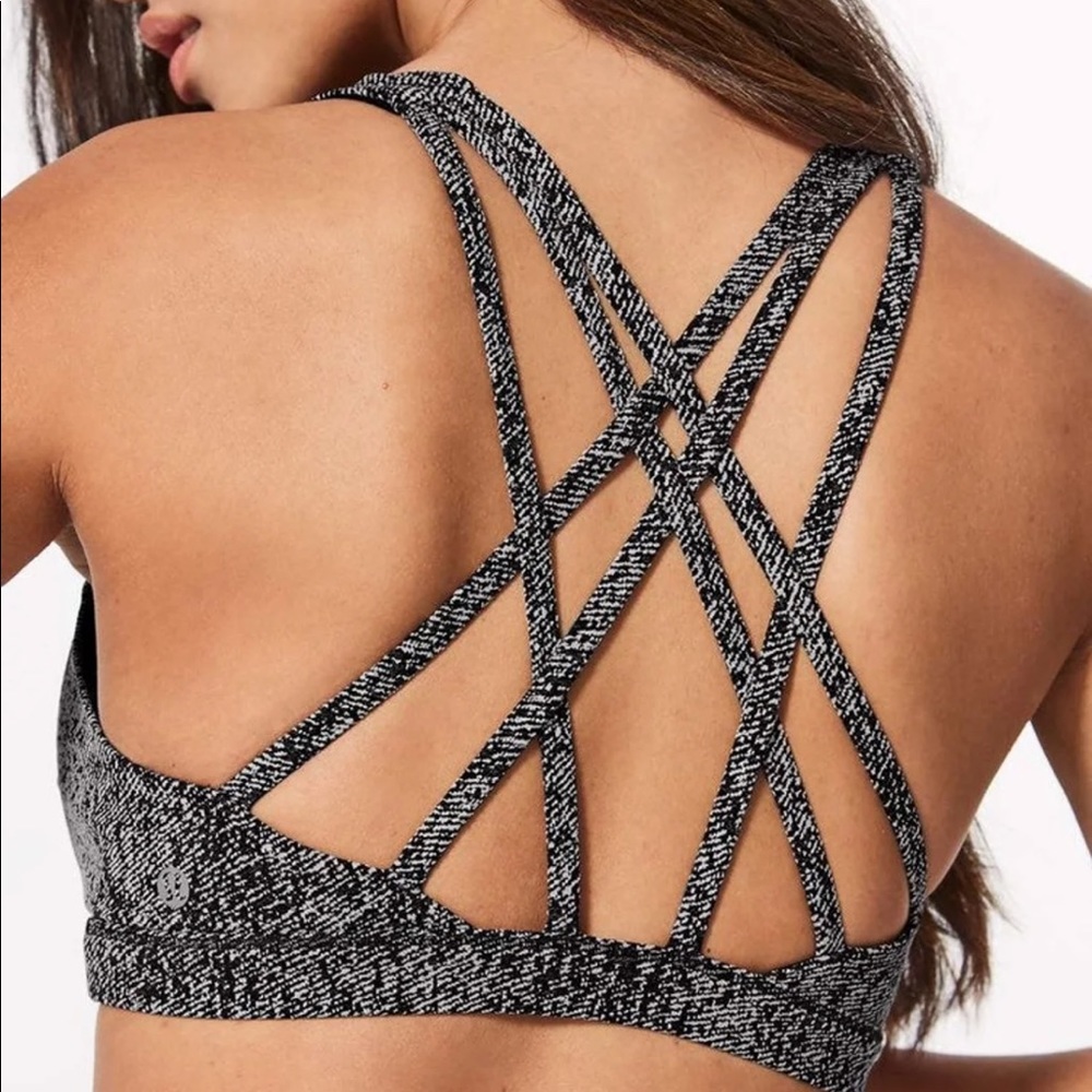 Lululemon Free to Be Free Serene Bra size 6